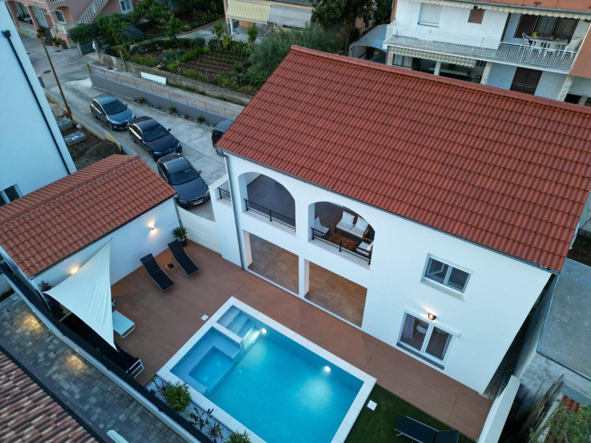 Bernie Apartments With A Pool Zadar Zewnętrze zdjęcie