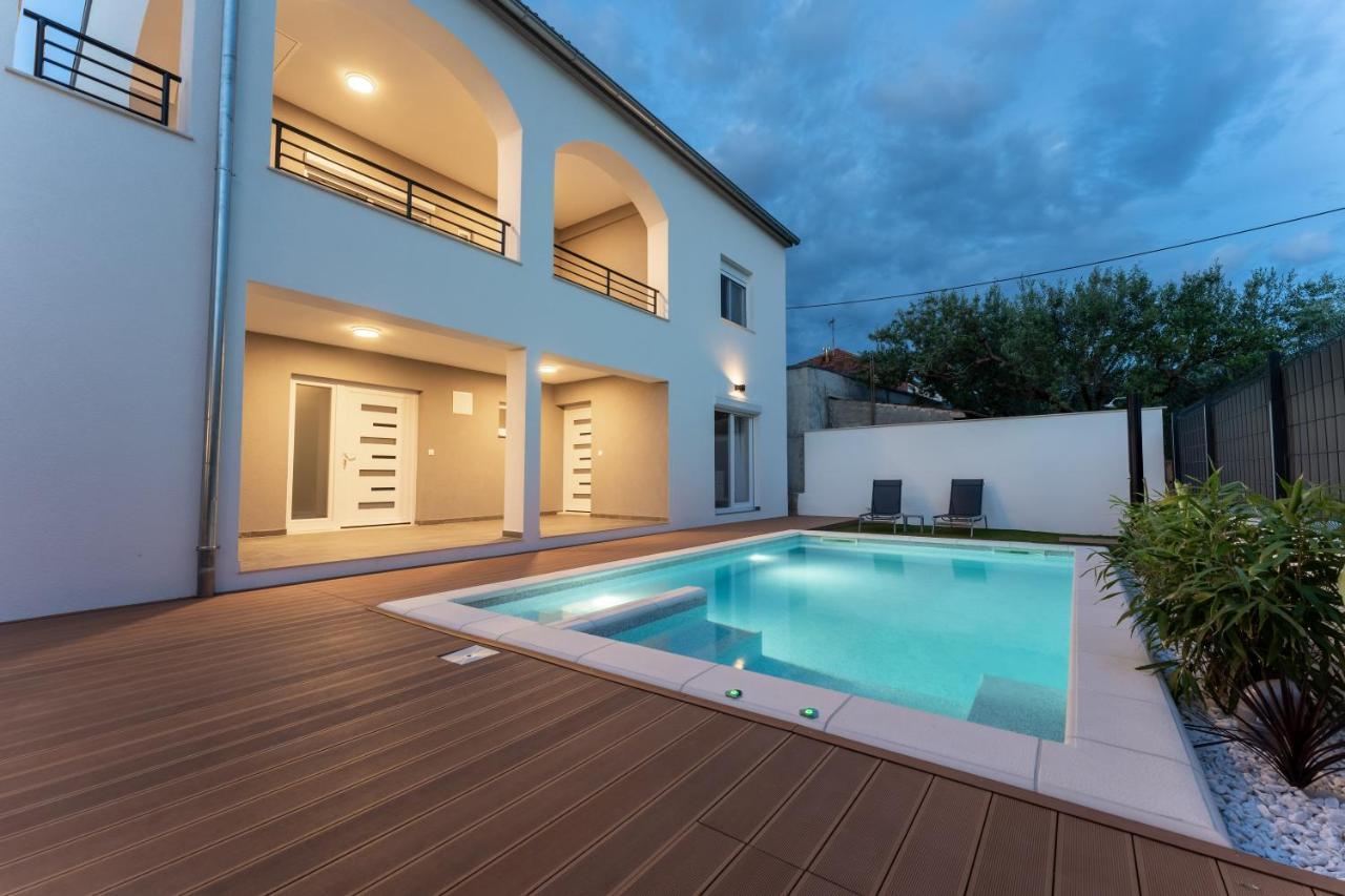 Bernie Apartments With A Pool Zadar Zewnętrze zdjęcie